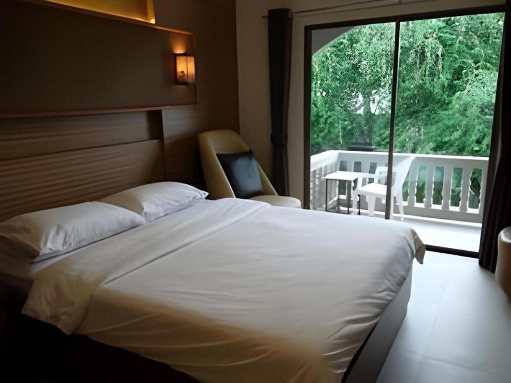 Honey Lodge Паттайя Экстерьер фото